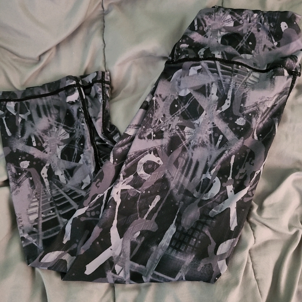 Active leggings